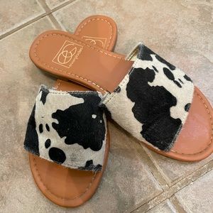 Size 8 cow print sandal
